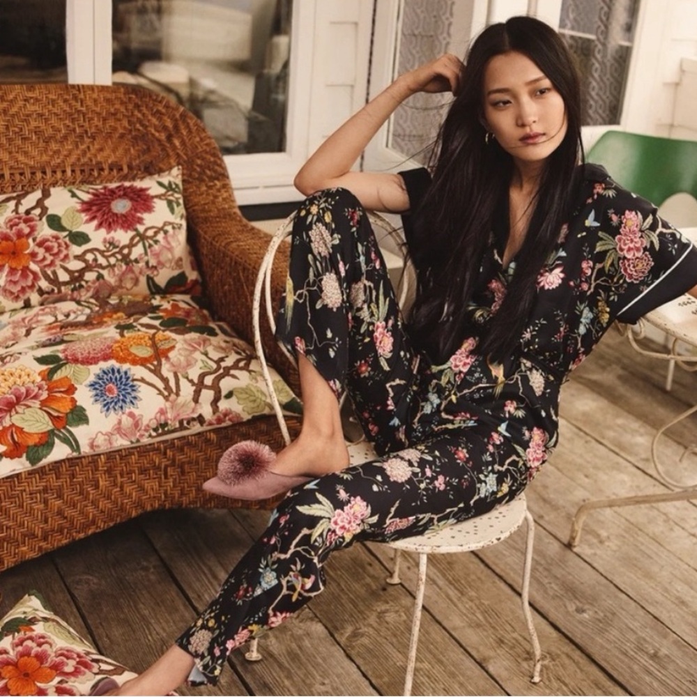 Like NEW GB&J x H&M Satin Floral Jumpsuit, size 8